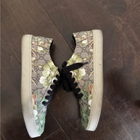 Gucci sneakers